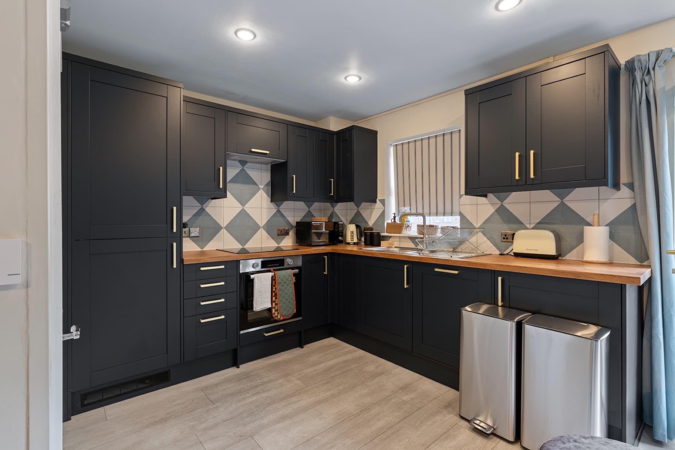 Shared social space with seating and a welcoming interior finish